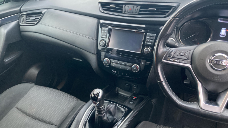 Nissan X-Trail 1.7 dCi N-Connecta 5dr [7 Seat] Diesel Station Wagon